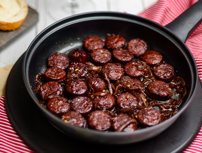 Chorizo español al vino tinto