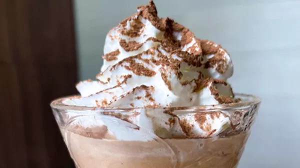 Mousse de chocolate con un toque de chile ancho